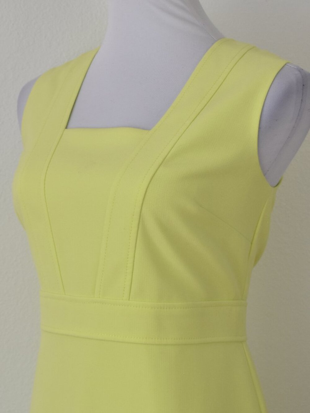 Ann Taylor Neon Chartreuse Shift Dress - 10P - Picture 7 of 11